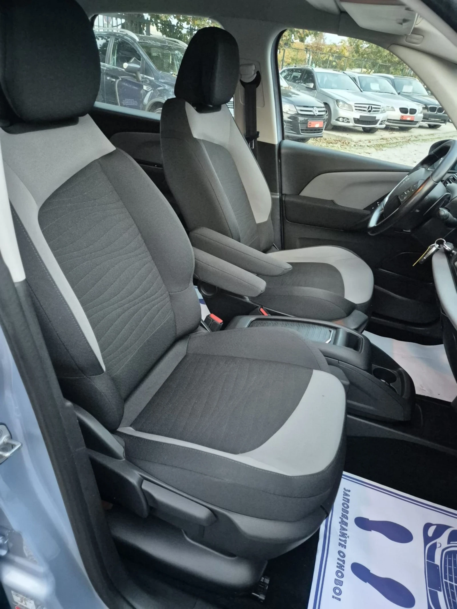 Citroen C4 Picasso 1.6HDI- Avtomat- Navi | Mobile.bg   12