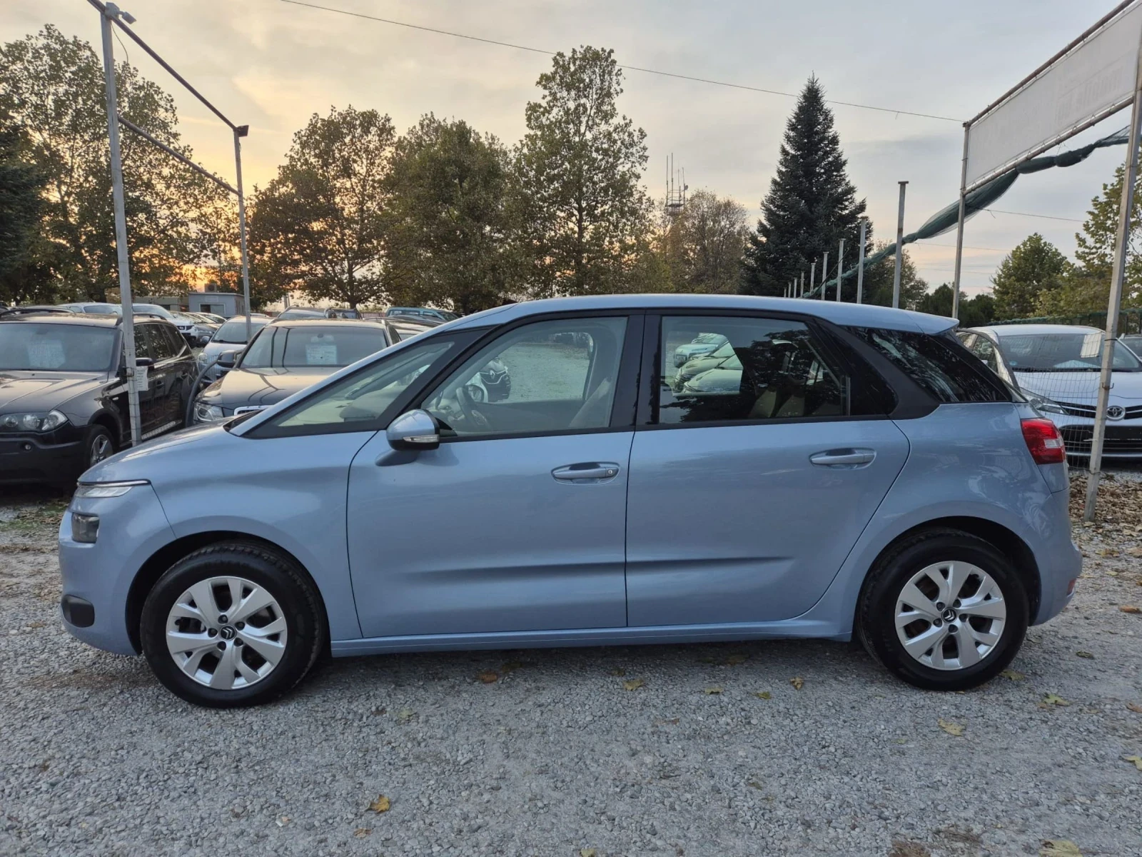 Citroen C4 Picasso 1.6HDI- Avtomat- Navi - изображение 5