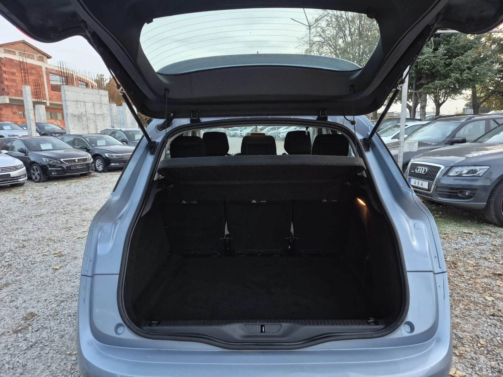 Citroen C4 Picasso 1.6HDI- Avtomat- Navi - изображение 10