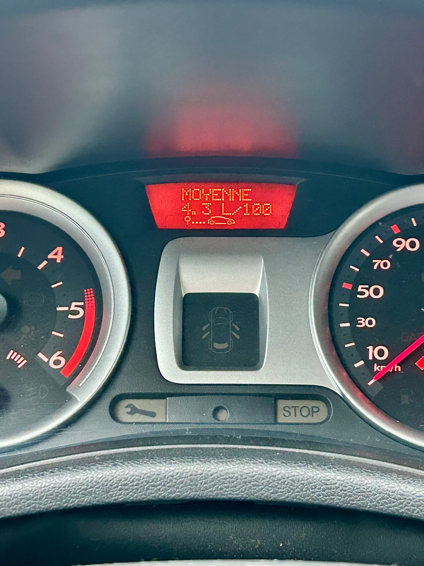 Renault Clio Renault Clio 1.5 DCI - изображение 10