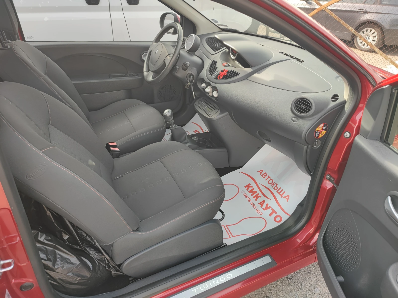 Renault Twingo 1.2-58ks-83000km - изображение 10