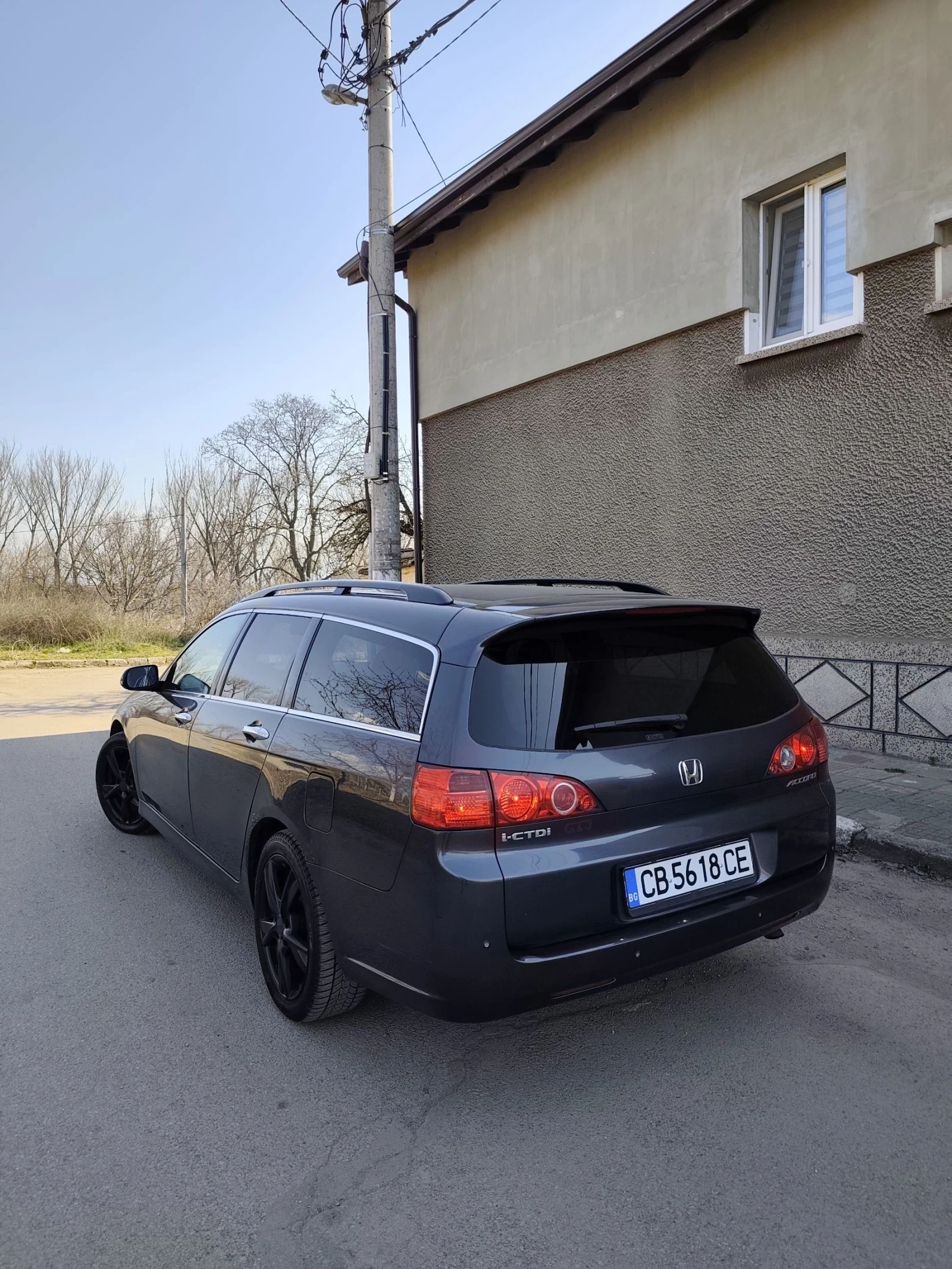 Honda Accord 2.2 D, снимка 4 - Автомобили и джипове - 53863772