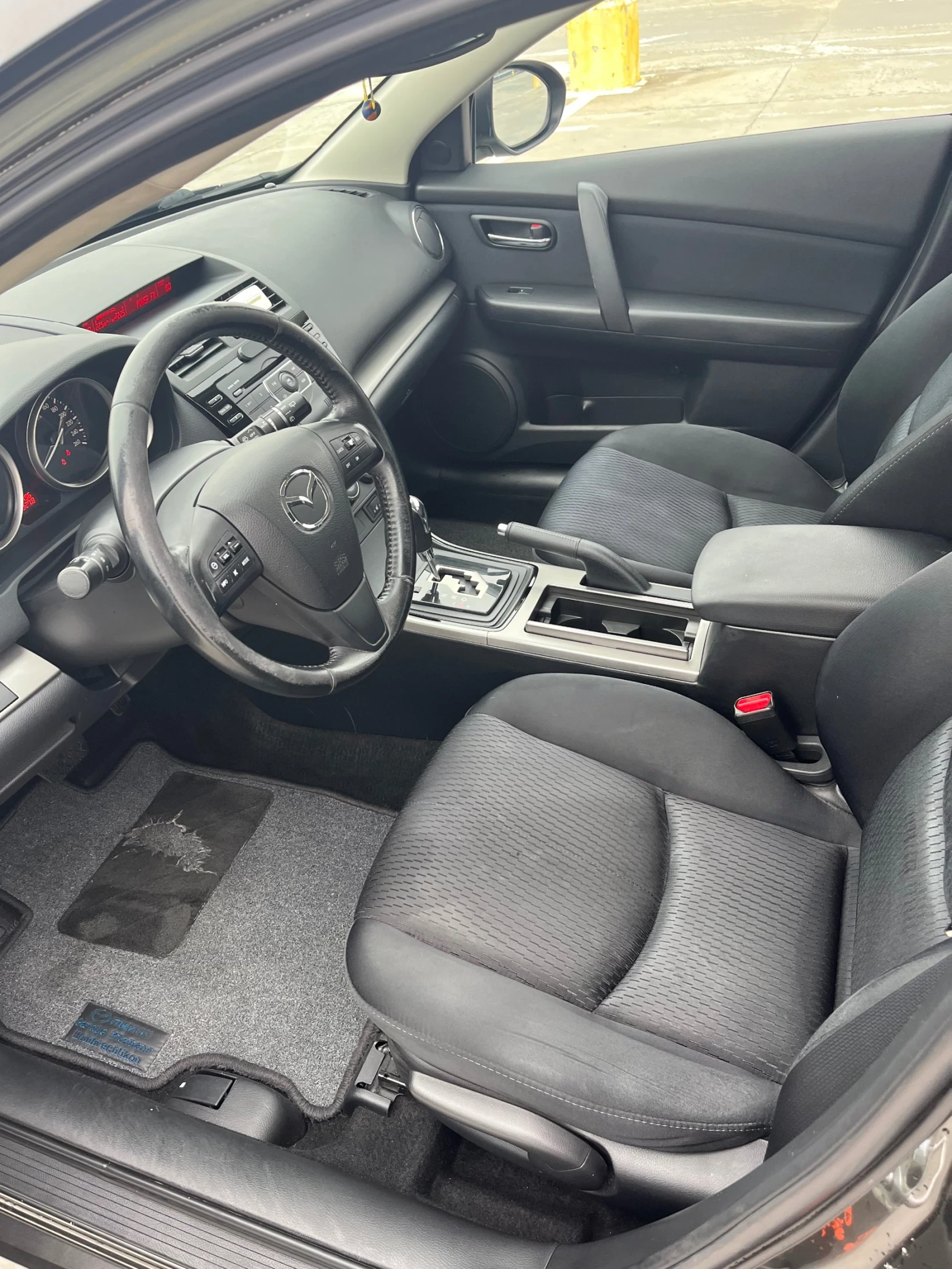 Mazda 6, снимка 9 - Автомобили и джипове - 53996323