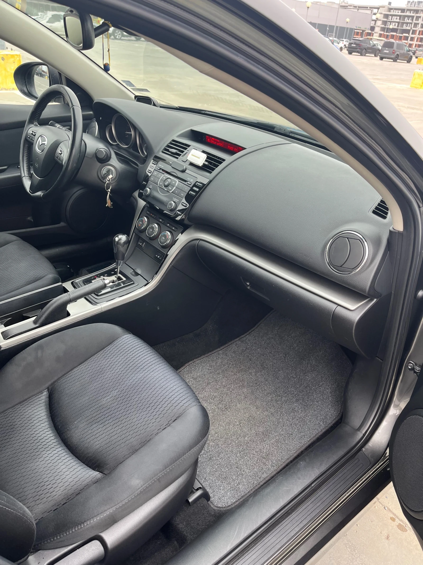 Mazda 6, снимка 13 - Автомобили и джипове - 53996323