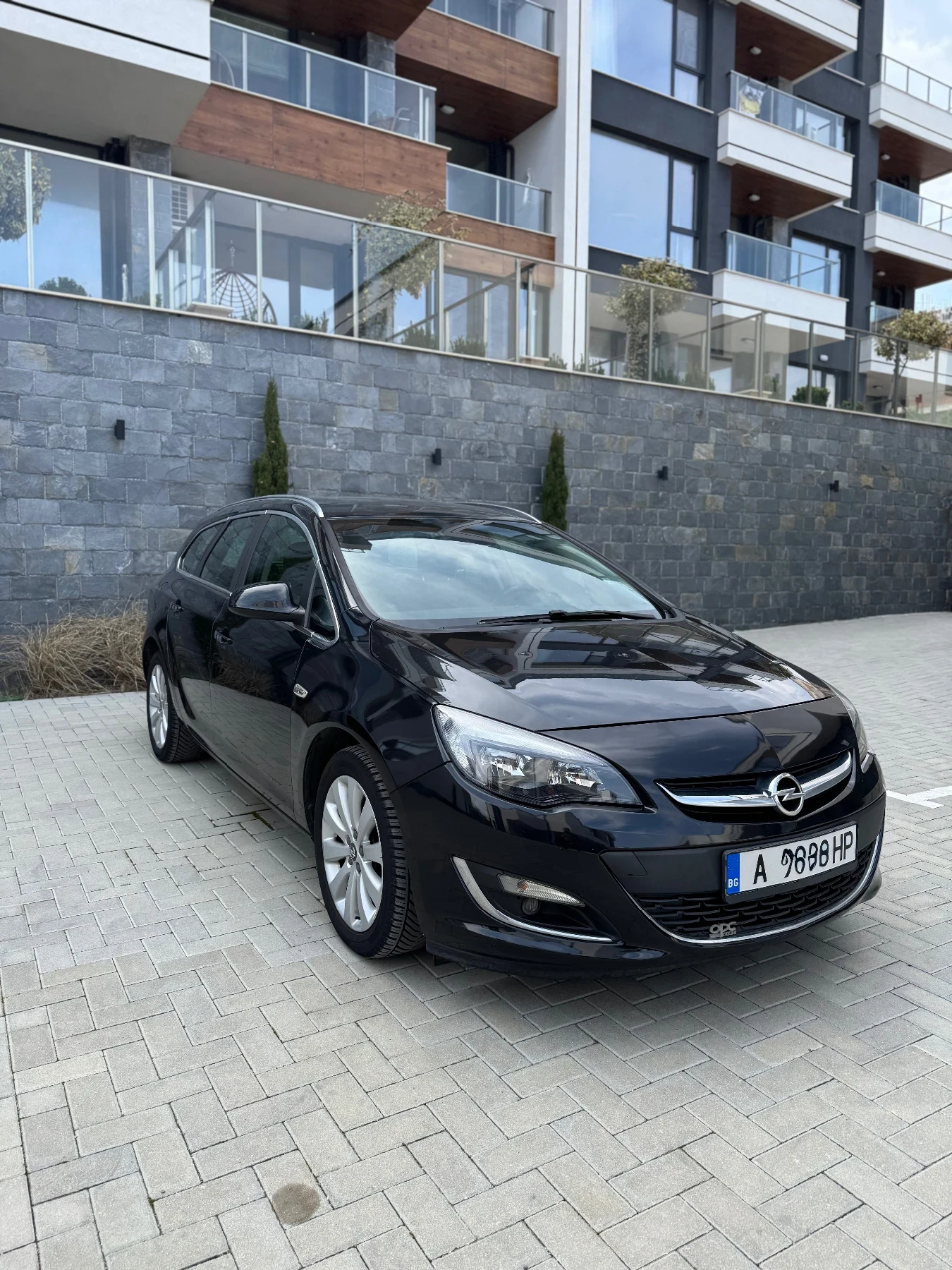 Opel Astra Газ. Инжекцион, снимка 5 - Автомобили и джипове - 54097512
