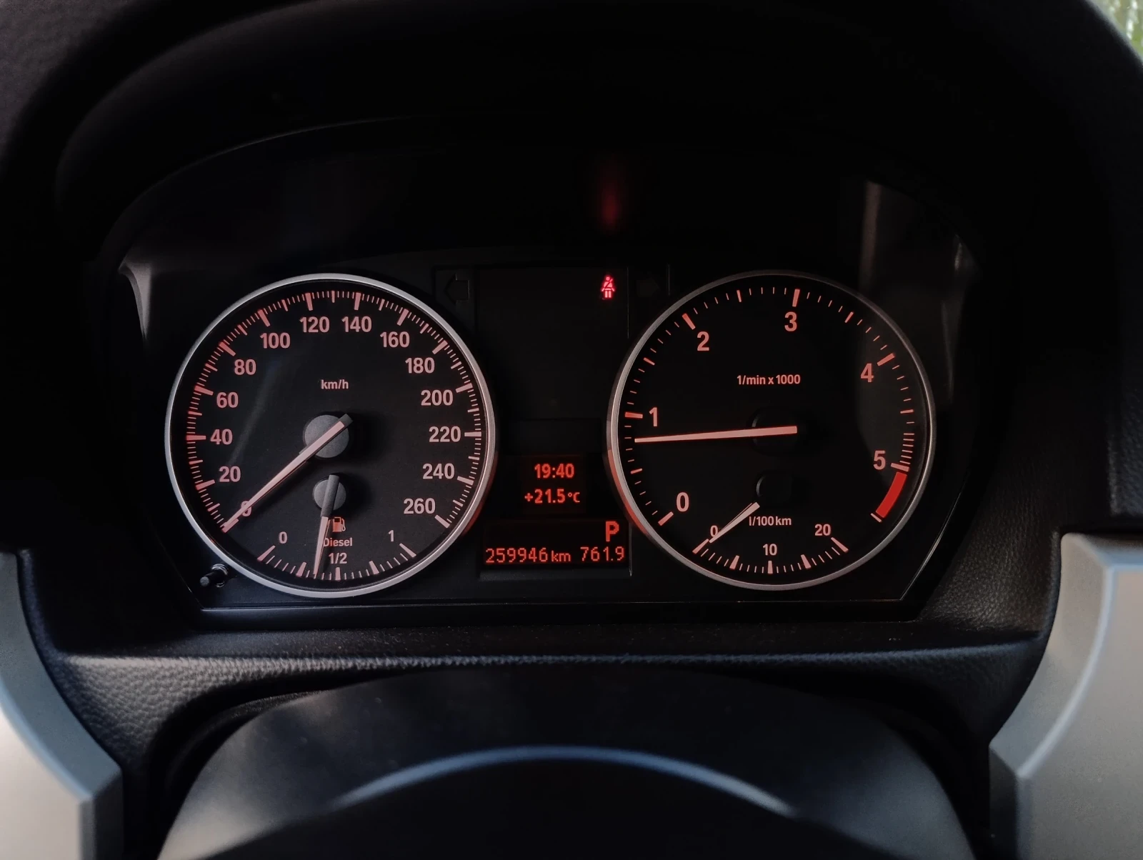 BMW 320 D LCI 184HP | Сменени вериги | Сервизна история, снимка 10 - Автомобили и джипове - 54172074