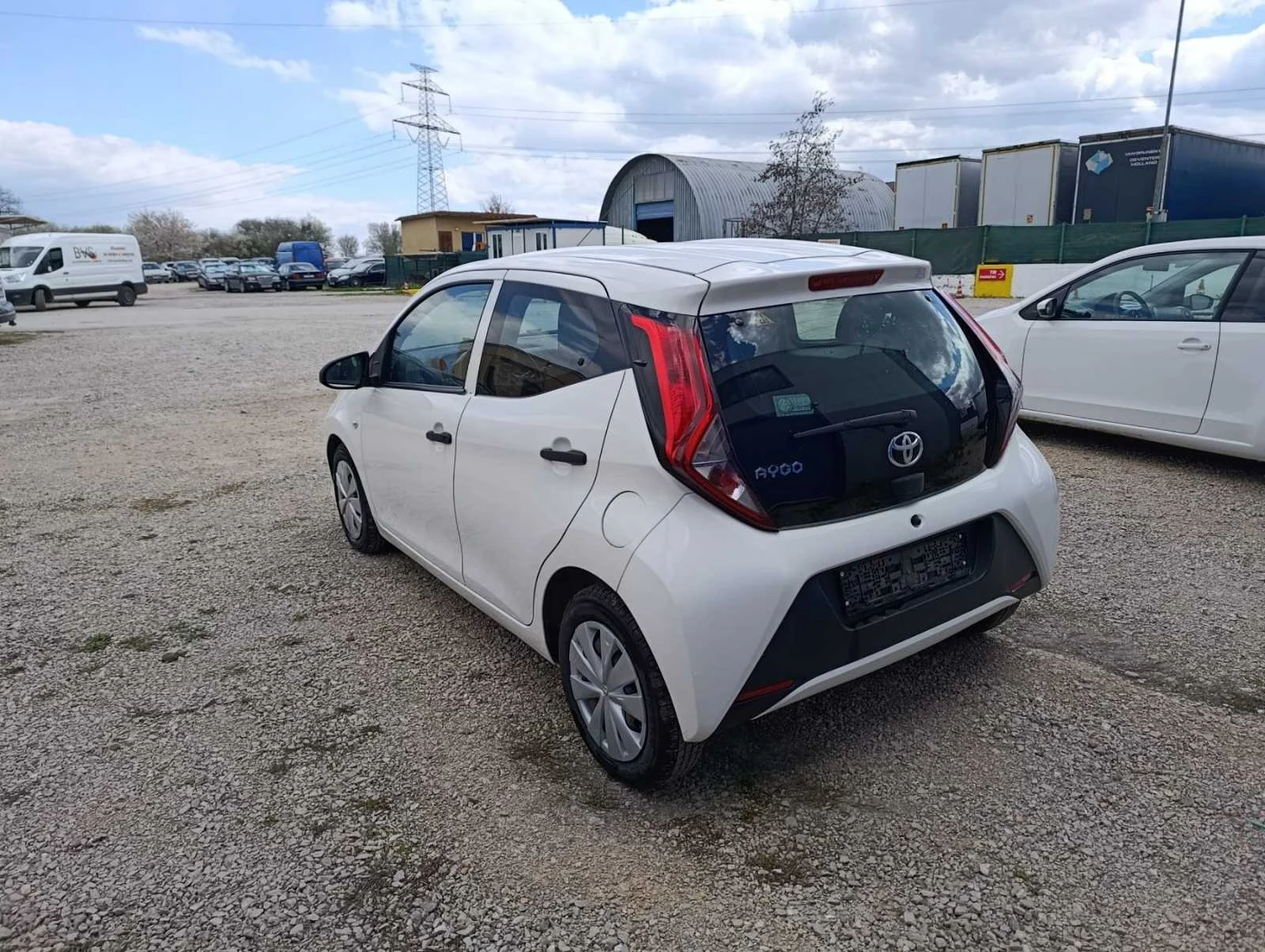 Toyota Aygo, снимка 4 - Автомобили и джипове - 54368416