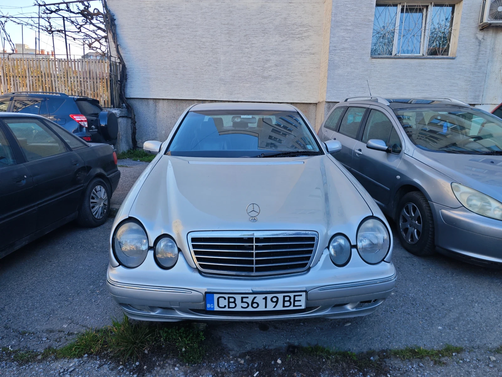 Mercedes-Benz E 320