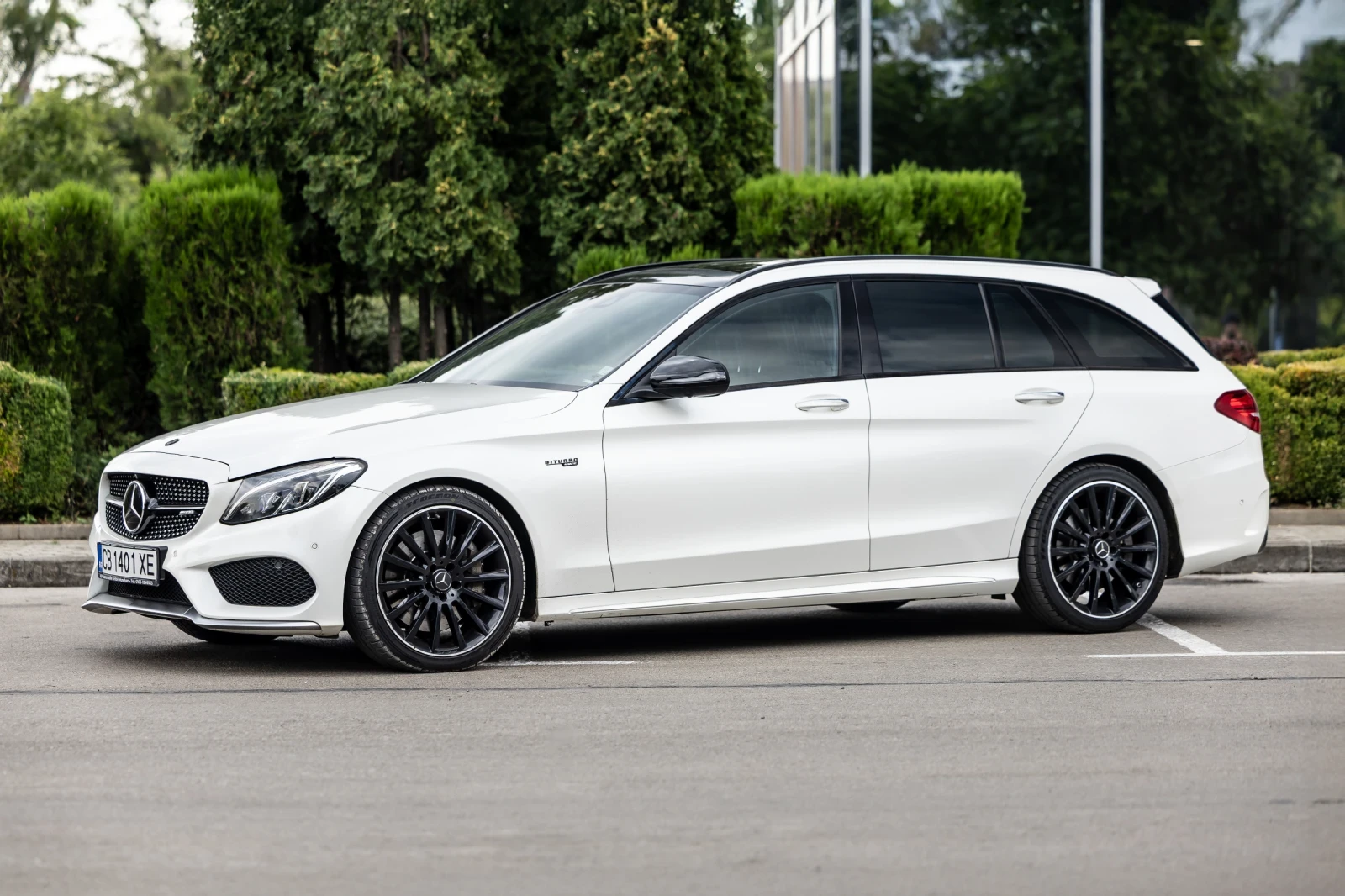 Mercedes-Benz C 43 AMG, снимка 2 - Автомобили и джипове - 54387859