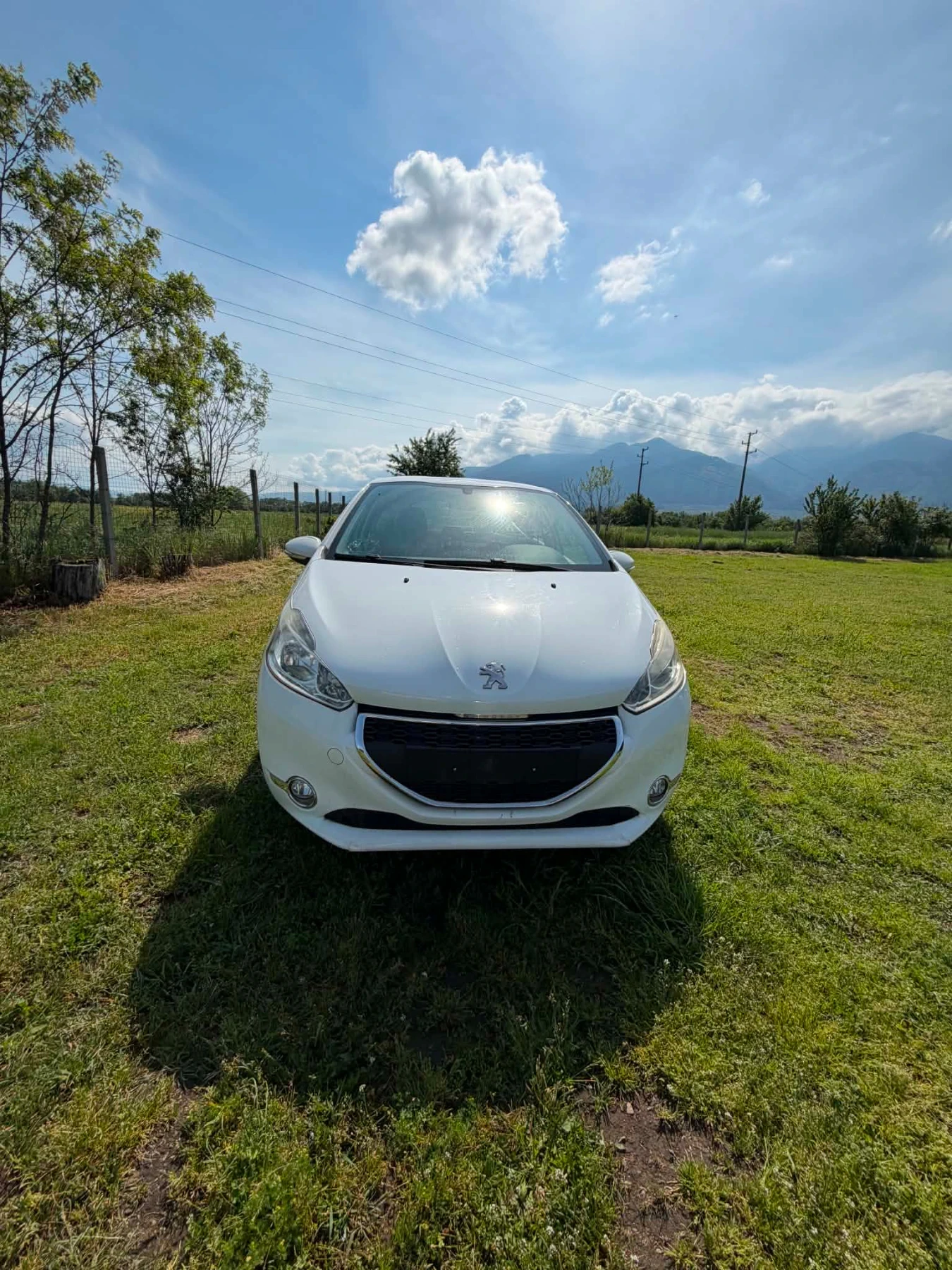 Peugeot 208, снимка 7 - Автомобили и джипове - 54621400
