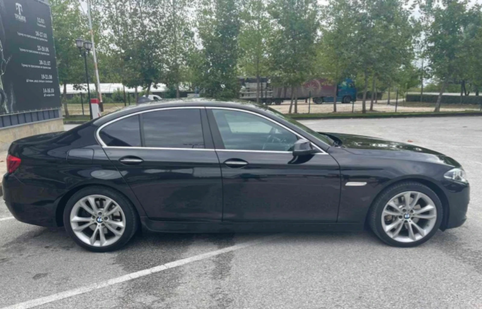 BMW 530 Facelift , Adaptiv Led , Реални километри ! Euro 6, снимка 4 - Автомобили и джипове - 54726801