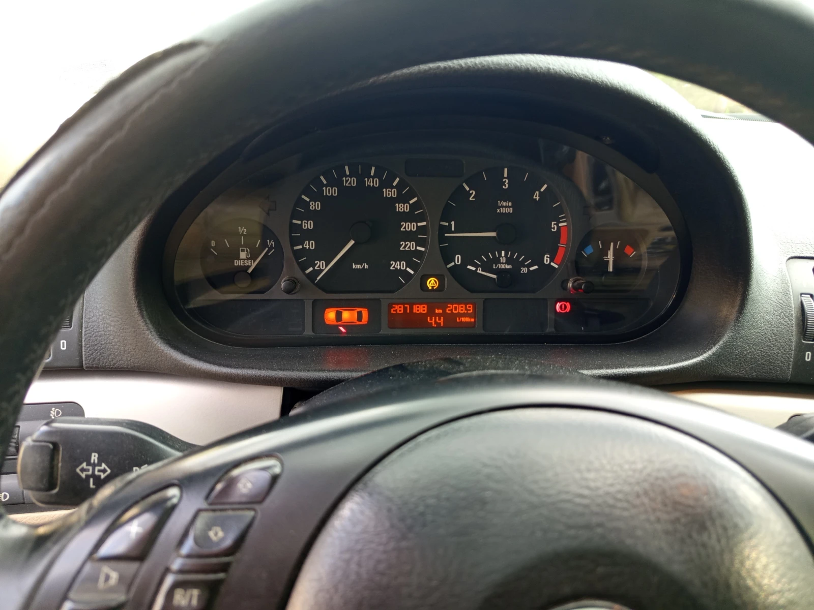BMW 330, снимка 9 - Автомобили и джипове - 54739666