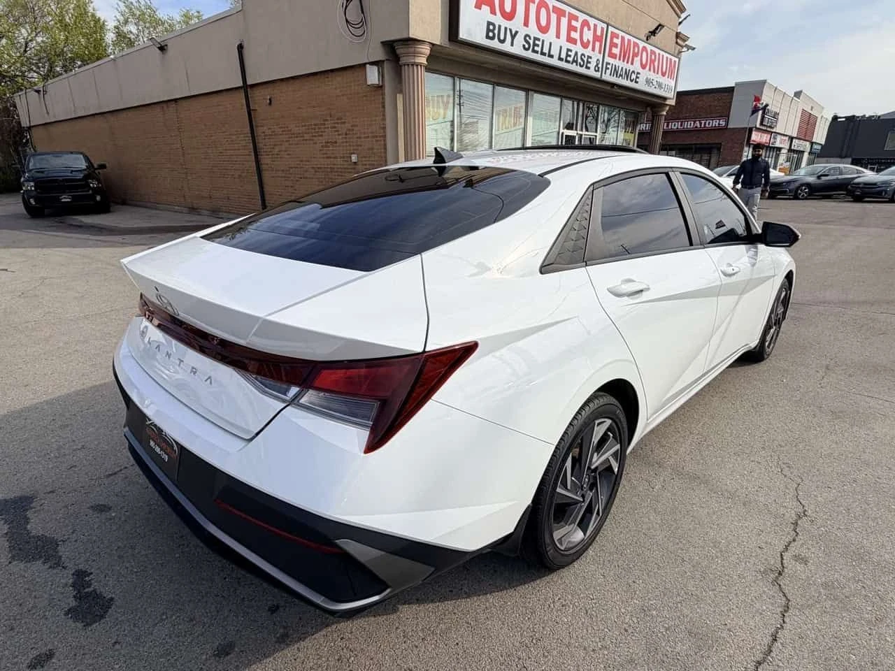 Hyundai Elantra * CARFAX * ���� �� �� | Mobile.bg � ����������� 4