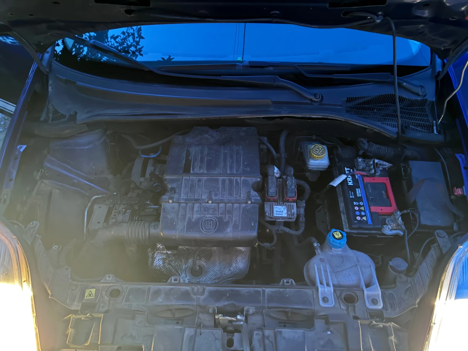 Fiat Punto Grande, снимка 8 - Автомобили и джипове - 55590199