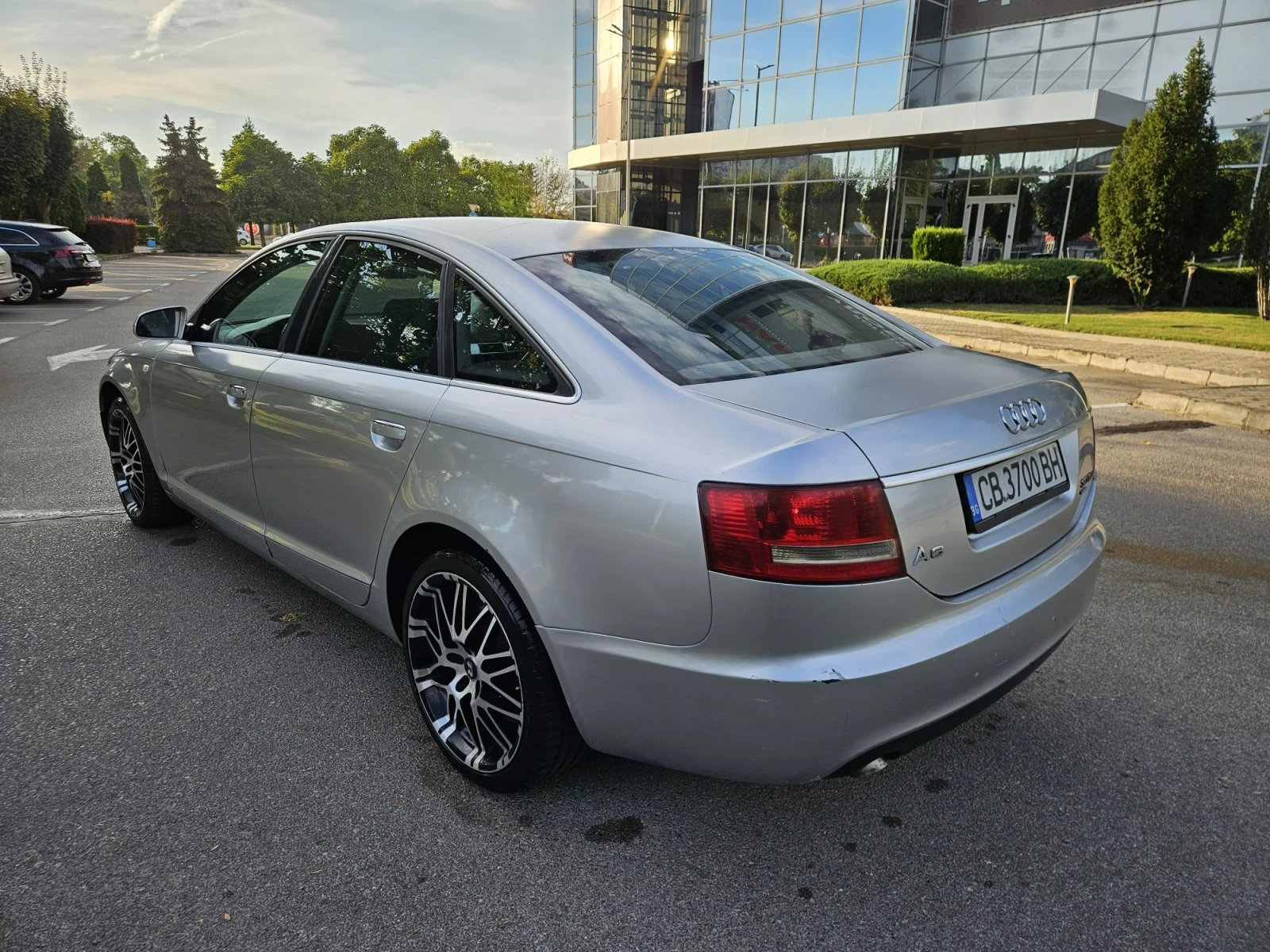 Audi A6 3.0, снимка 5 - Автомобили и джипове - 55838538