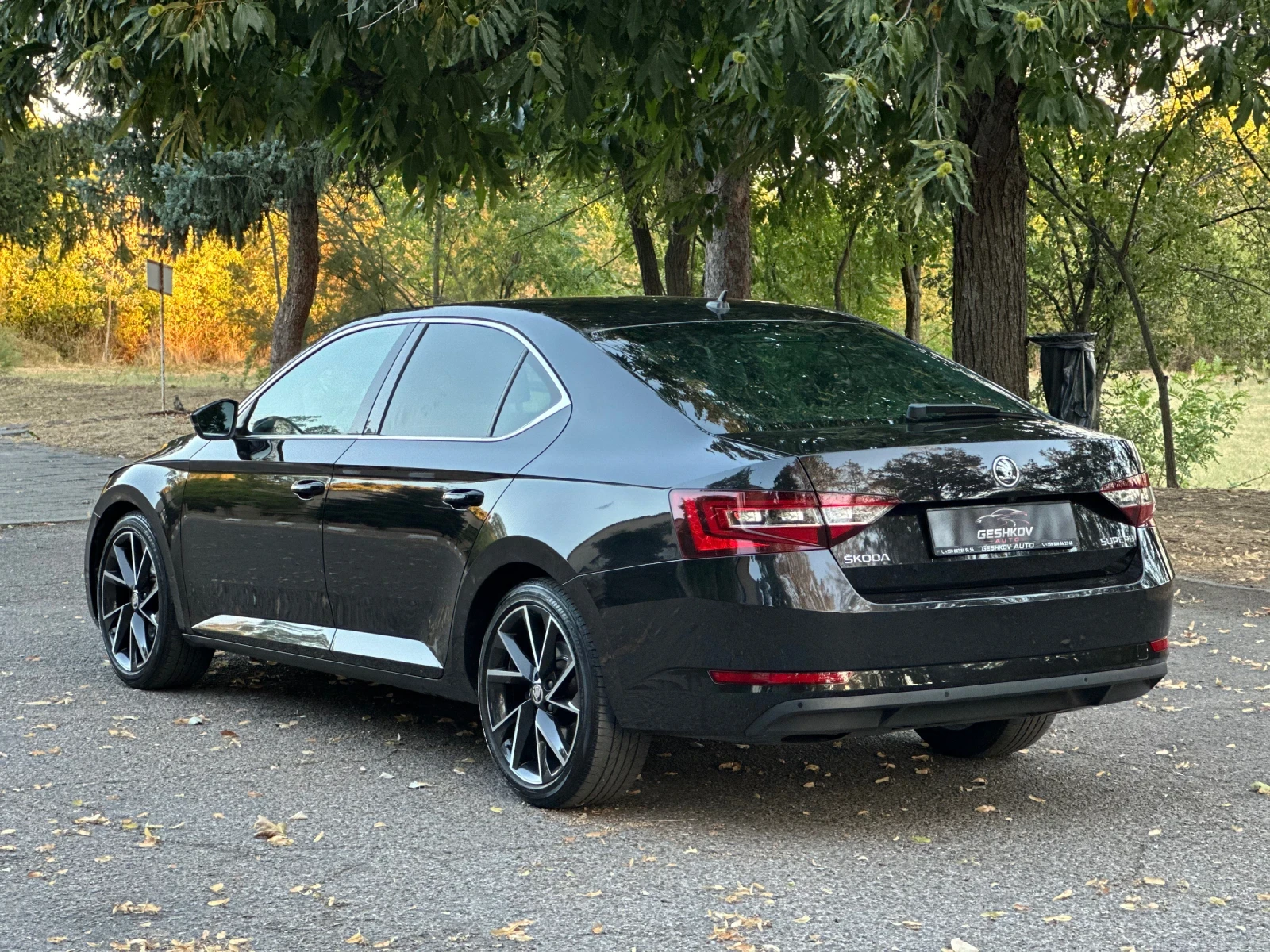 Skoda Superb 2.0TDI/DSG/150кс, снимка 5 - Автомобили и джипове - 55971938
