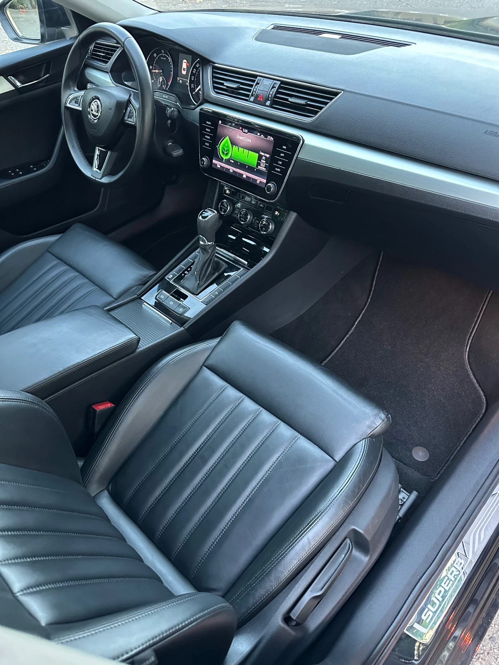 Skoda Superb 2.0TDI/DSG/150кс, снимка 10 - Автомобили и джипове - 55971938