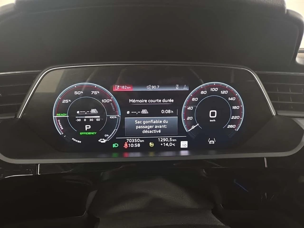Audi E-Tron * QUATTRO * CARFAX * БЕЗ ПЪРВОНАЧАЛНА ВНОСКА, снимка 9 - Автомобили и джипове - 56322883