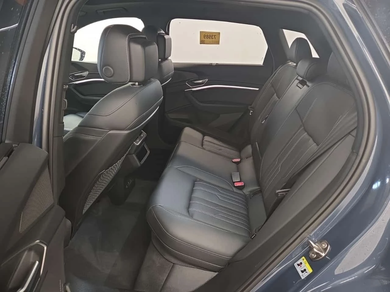 Audi E-Tron * QUATTRO * CARFAX * БЕЗ ПЪРВОНАЧАЛНА ВНОСКА, снимка 12 - Автомобили и джипове - 56322883
