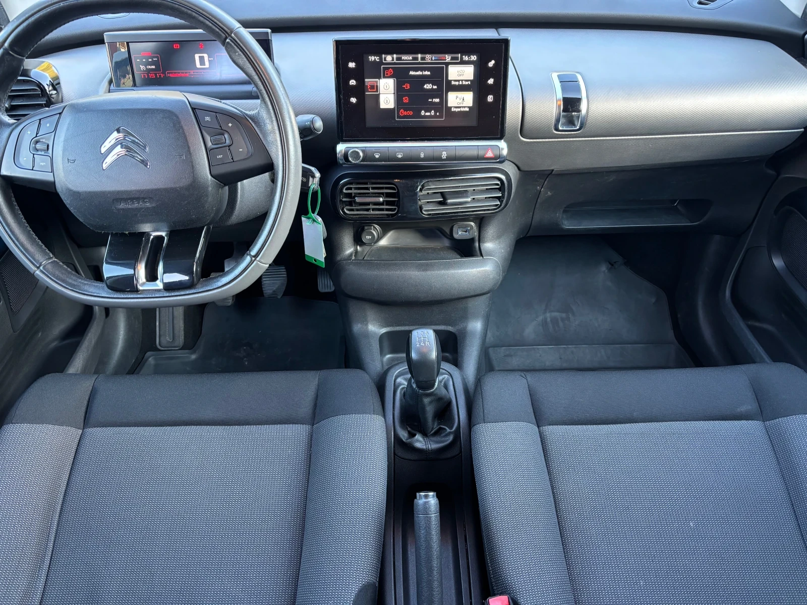 Citroen C4 Cactus 1.6 BHDI РЪЧКА EURO 6, снимка 12 - Автомобили и джипове - 56338107