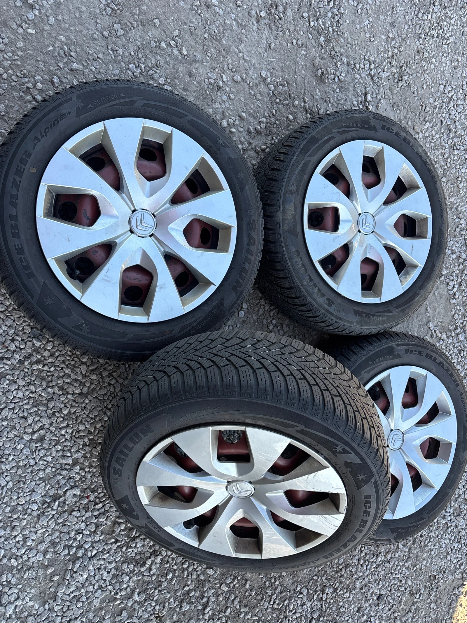 Citroen C4 Cactus 1.6 BHDI РЪЧКА EURO 6, снимка 17 - Автомобили и джипове - 56338107