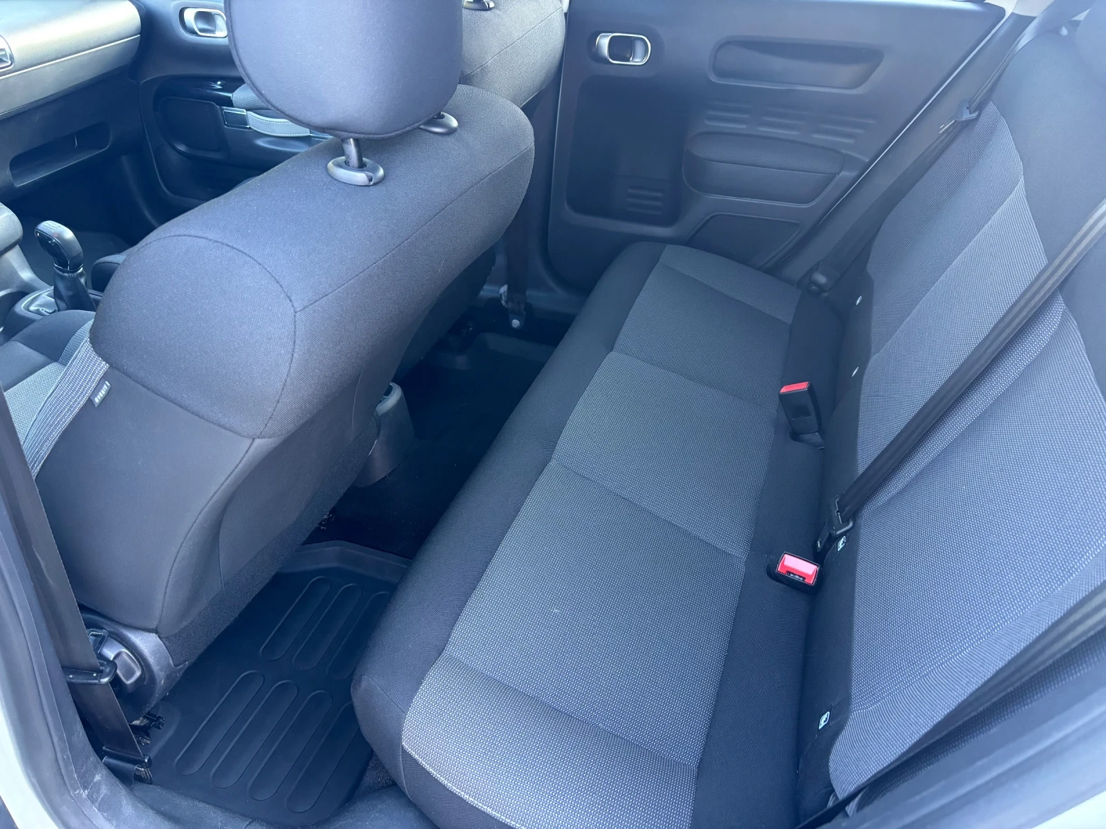 Citroen C4 Cactus 1.6 BHDI РЪЧКА EURO 6, снимка 10 - Автомобили и джипове - 56338107