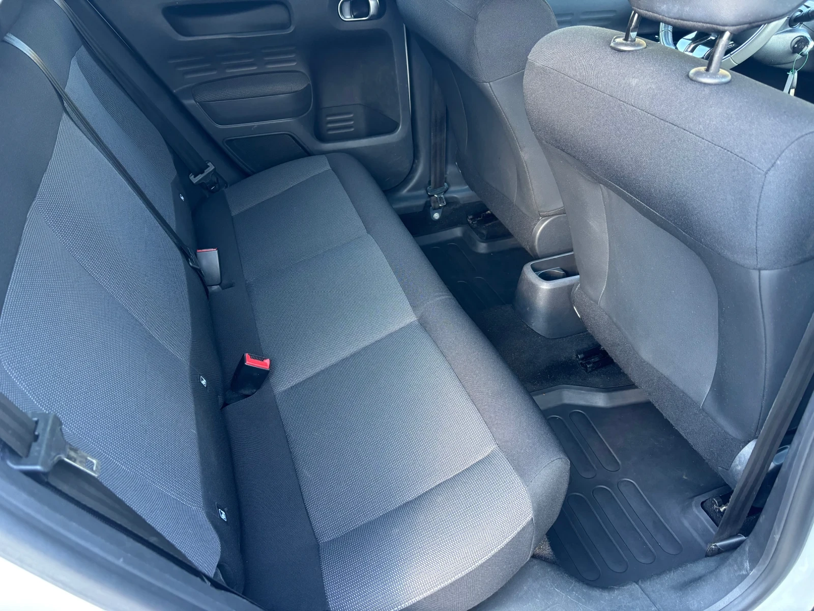 Citroen C4 Cactus 1.6 BHDI РЪЧКА EURO 6, снимка 11 - Автомобили и джипове - 56338107