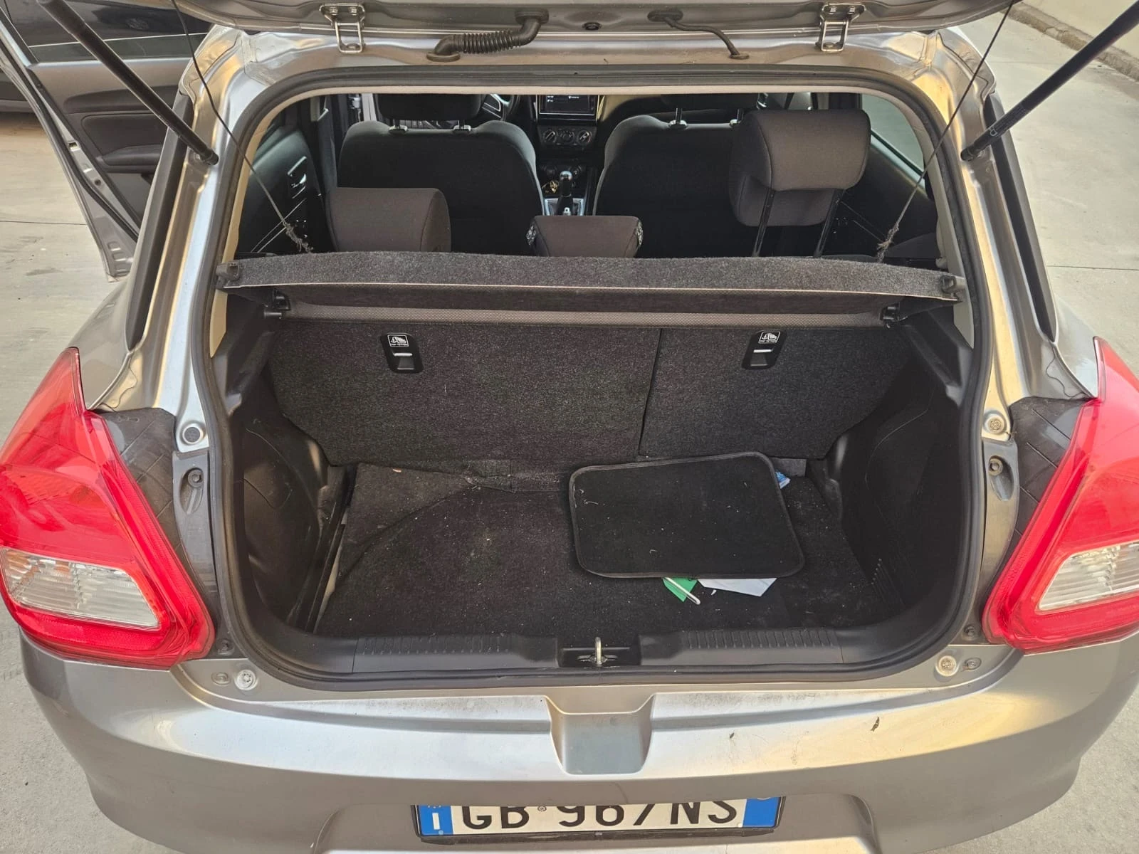 Suzuki Swift 1.2 HIBRID 106000км, снимка 14 - Автомобили и джипове - 56362863