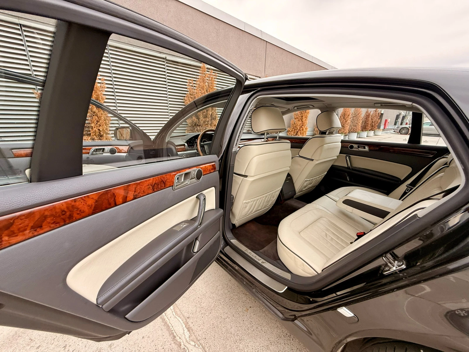 VW Phaeton, снимка 15 - Автомобили и джипове - 56525296