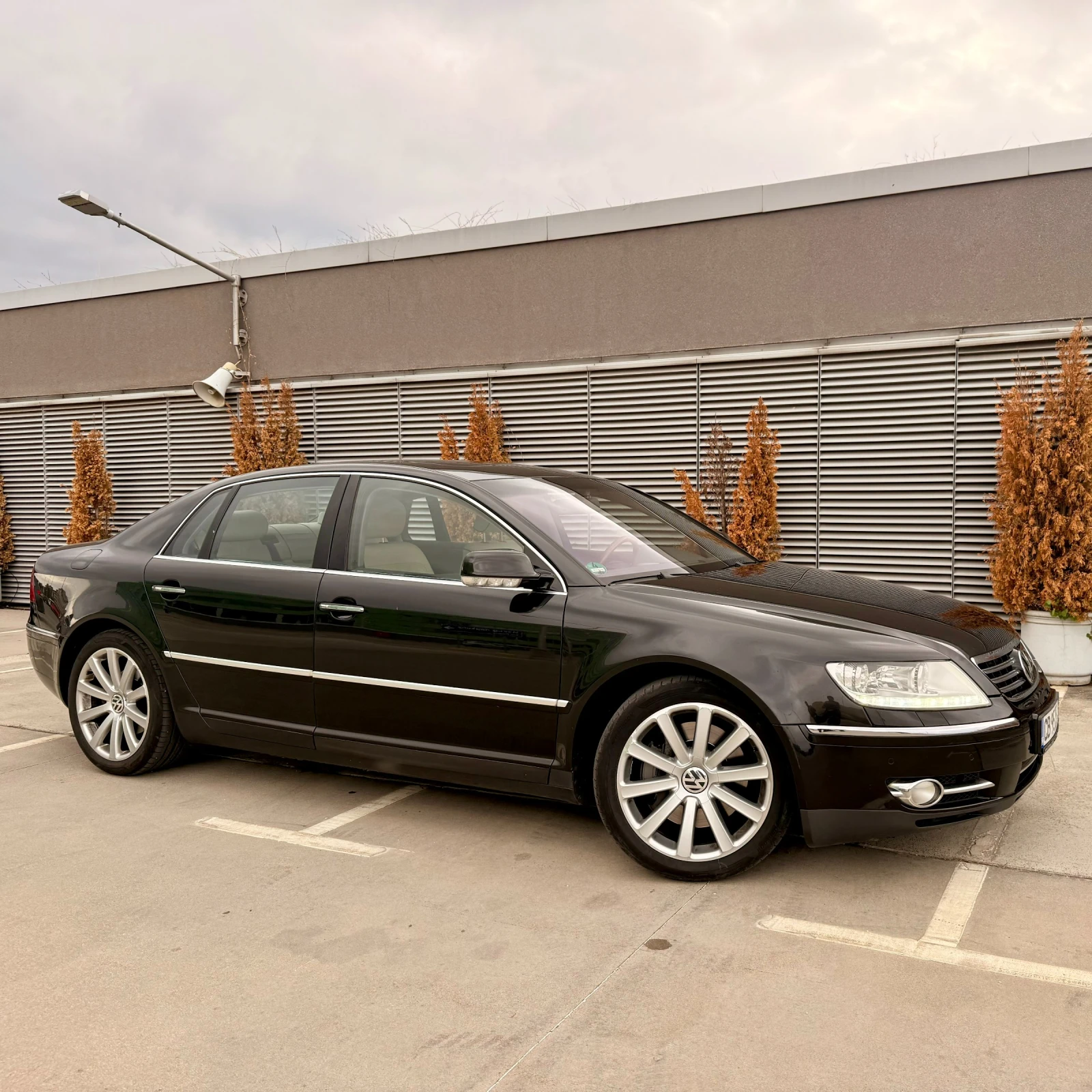 VW Phaeton, снимка 3 - Автомобили и джипове - 56525296