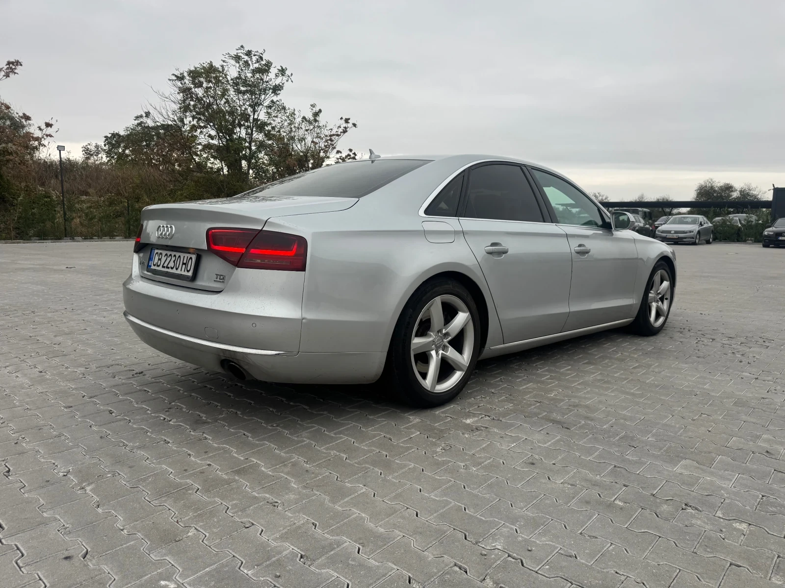 Audi A8 4.2tdi 351 коня, снимка 3 - Автомобили и джипове - 56657257