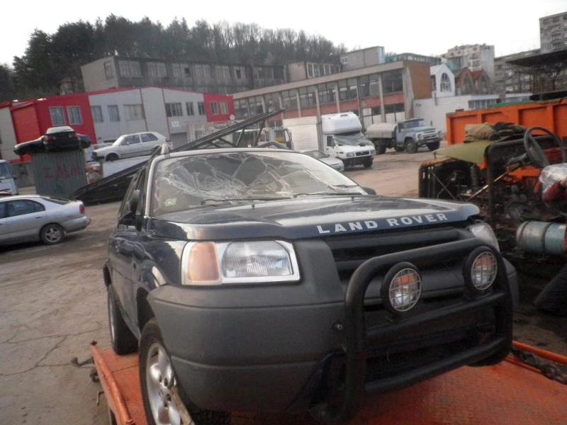 Land Rover Freelander 2.0 TDI, снимка 11 - Автомобили и джипове - 43182298