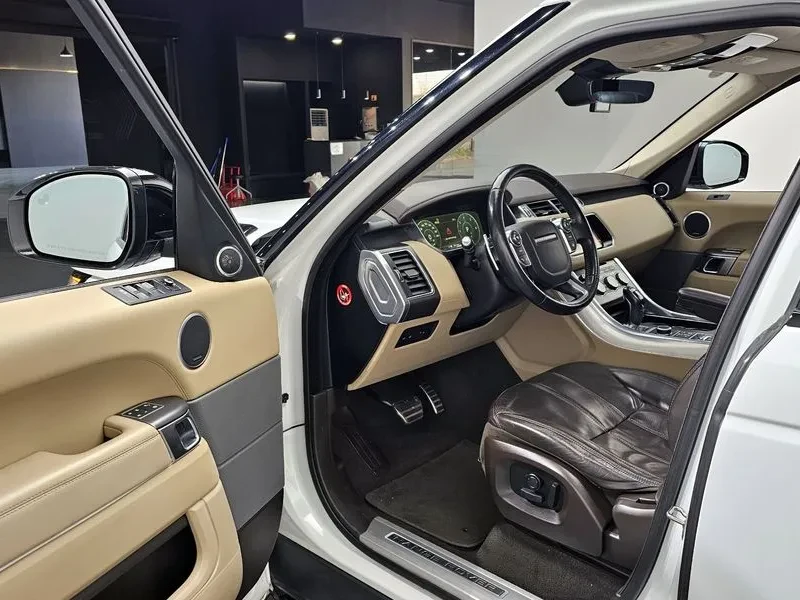 Land Rover Range Rover Sport 3.0, снимка 11 - Автомобили и джипове - 54500101