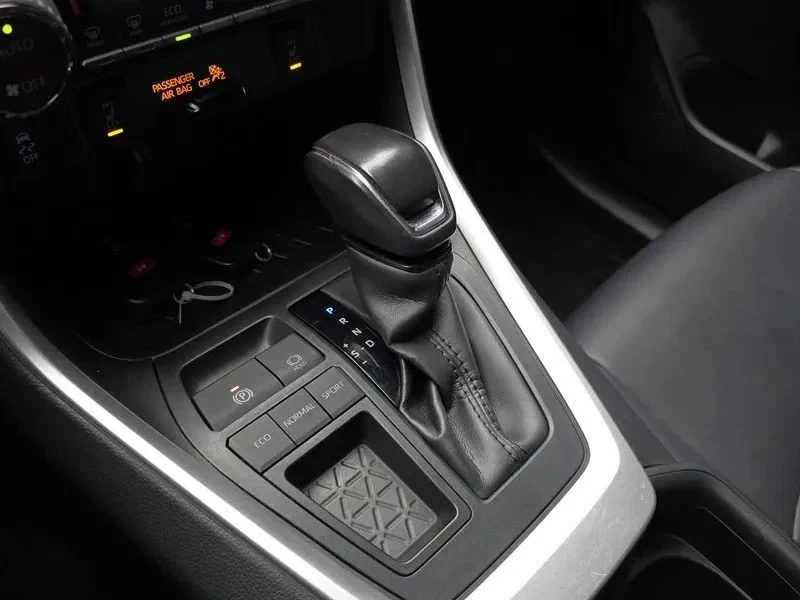 Toyota Rav4, снимка 8 - Автомобили и джипове - 56689620