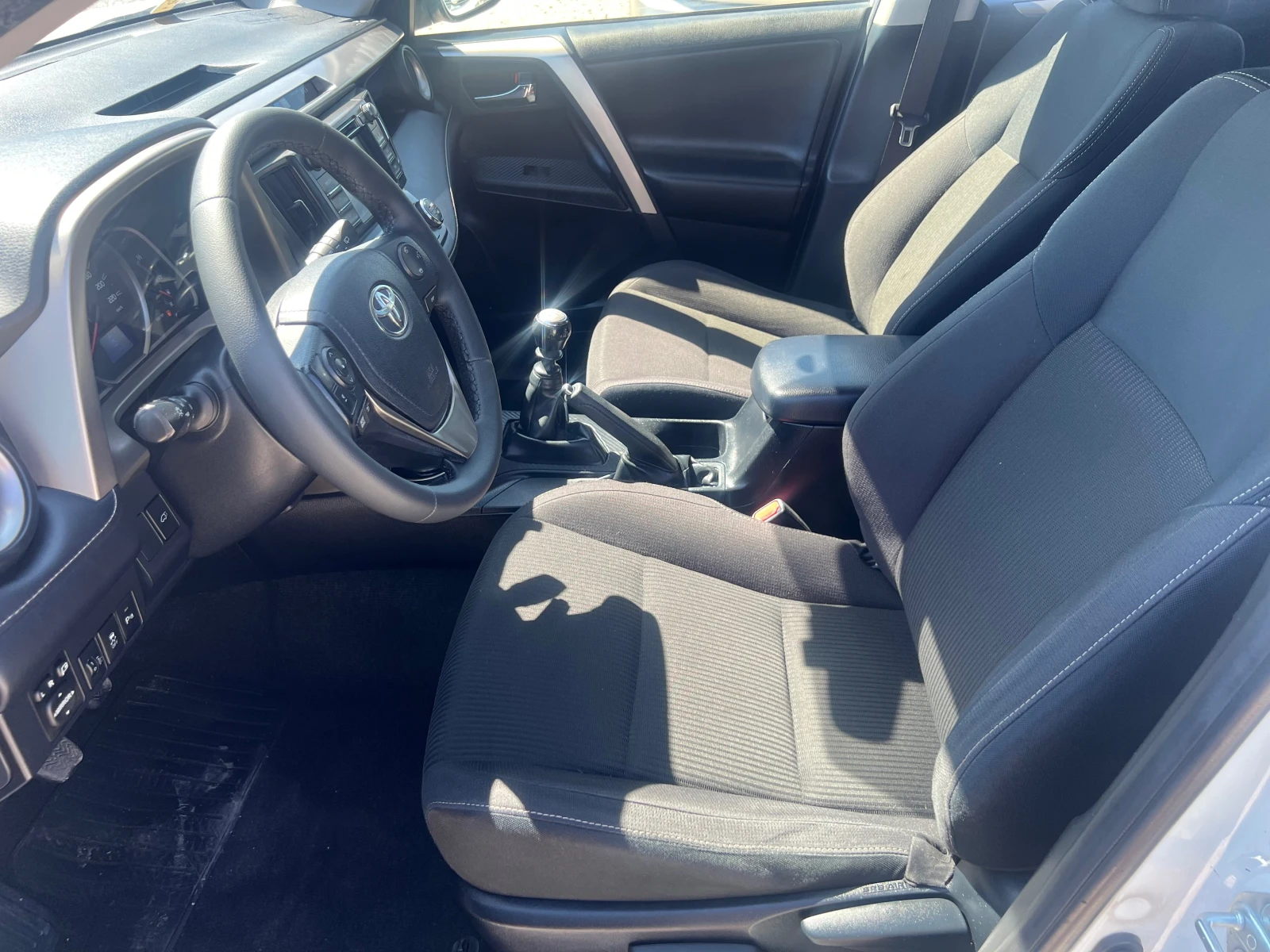 Toyota Rav4 2.0 D4D - изображение 9