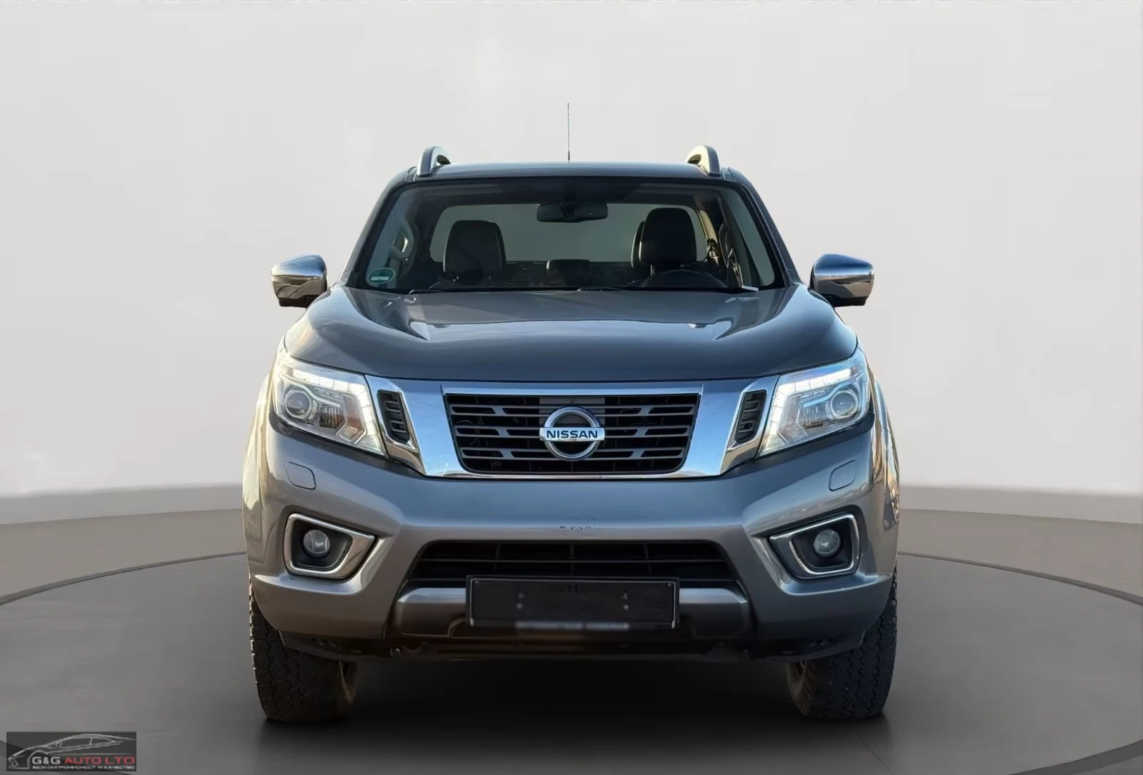 Nissan Navara NP300/190HP/TEKNA/DOUBLE-CAB/4X4/360/AHK/970g, снимка 2 - Автомобили и джипове - 53951212