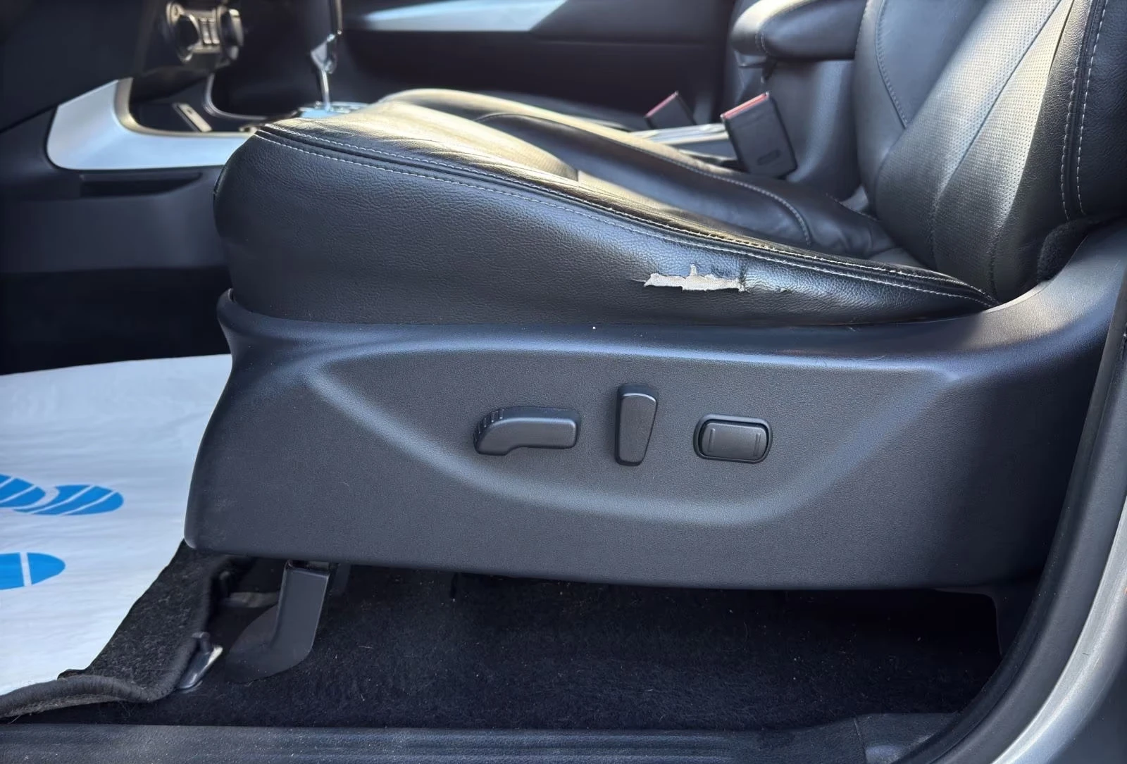 Nissan Navara NP300/190HP/TEKNA/DOUBLE-CAB/4X4/360/AHK/970g, снимка 14 - Автомобили и джипове - 53951212