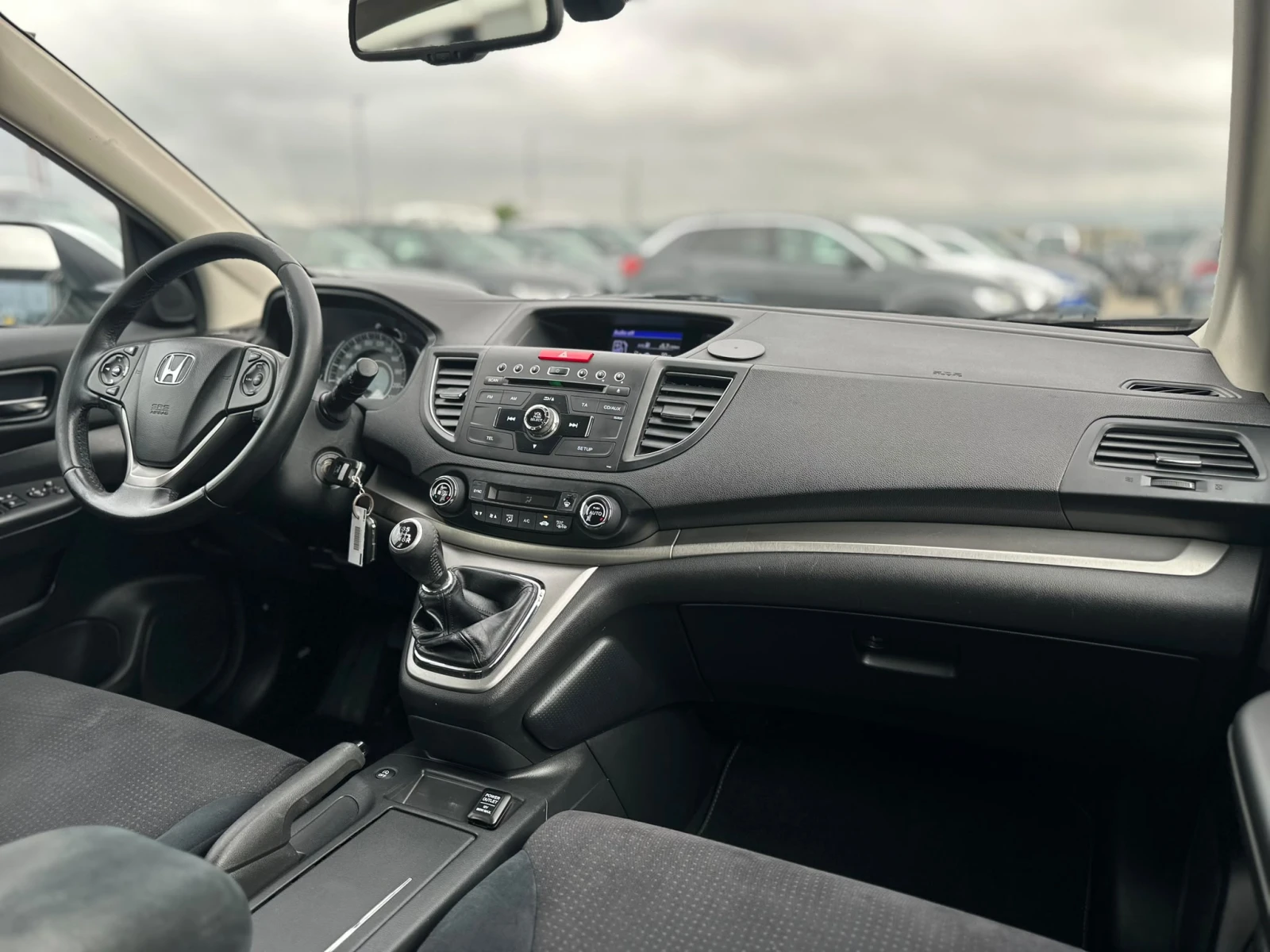 Honda Cr-v / 1.6 i-DTEC ELEGANCE /, снимка 11 - Автомобили и джипове - 55024152