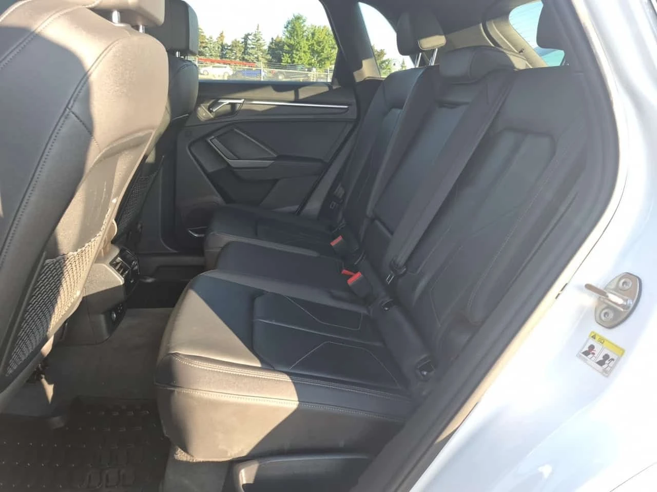 Audi Q3 * TECHNIK * CARFAX * ОПЦИЯ ЗА ФИНАНСИРАНЕ * , снимка 12 - Автомобили и джипове - 55785525