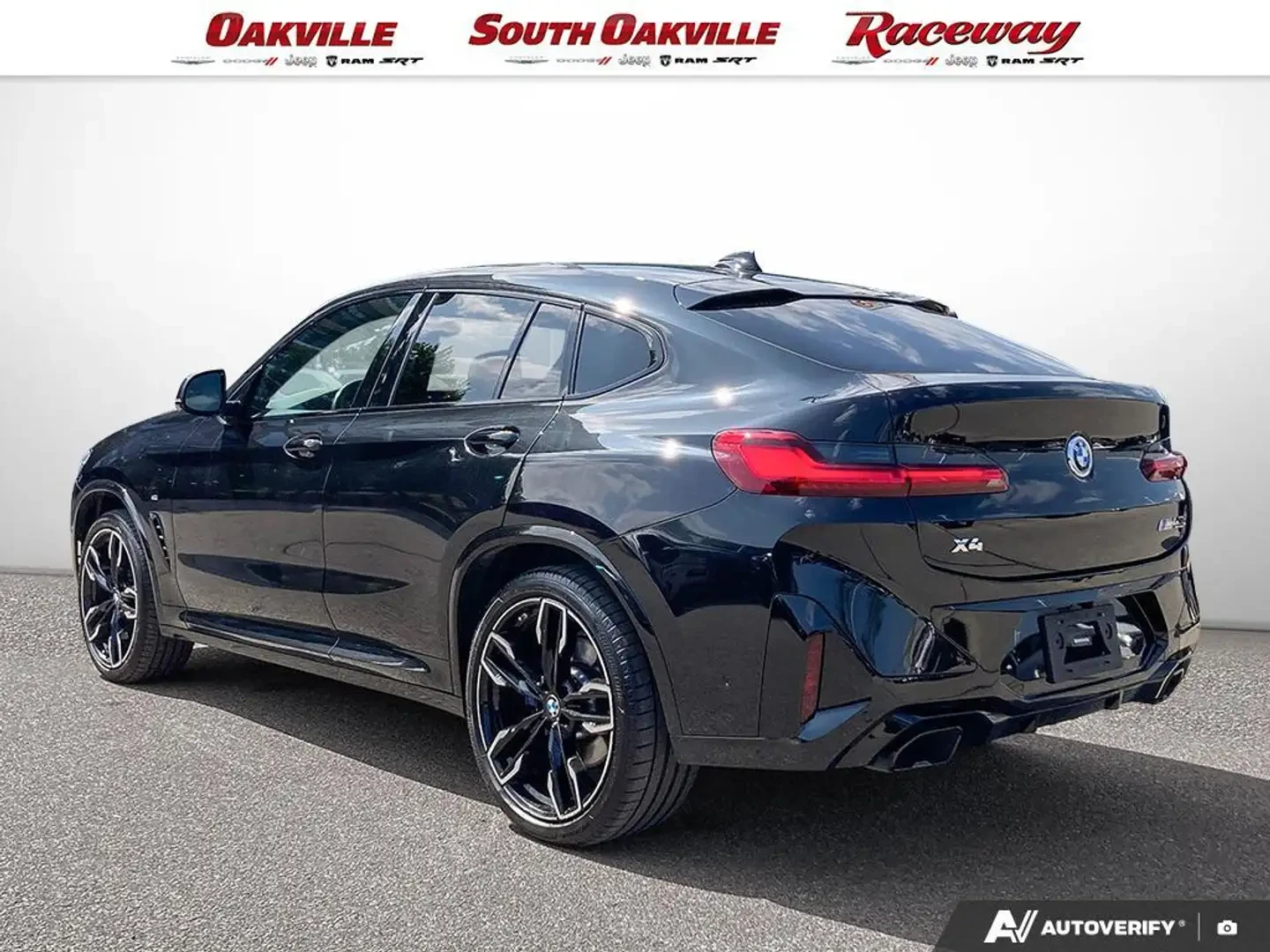BMW X4 M40I* ДИГИТАЛНО* ТАБЛО* ПОДГРЕВ* КАМЕРА* КЕЙЛЕС* М, снимка 2 - Автомобили и джипове - 55790560