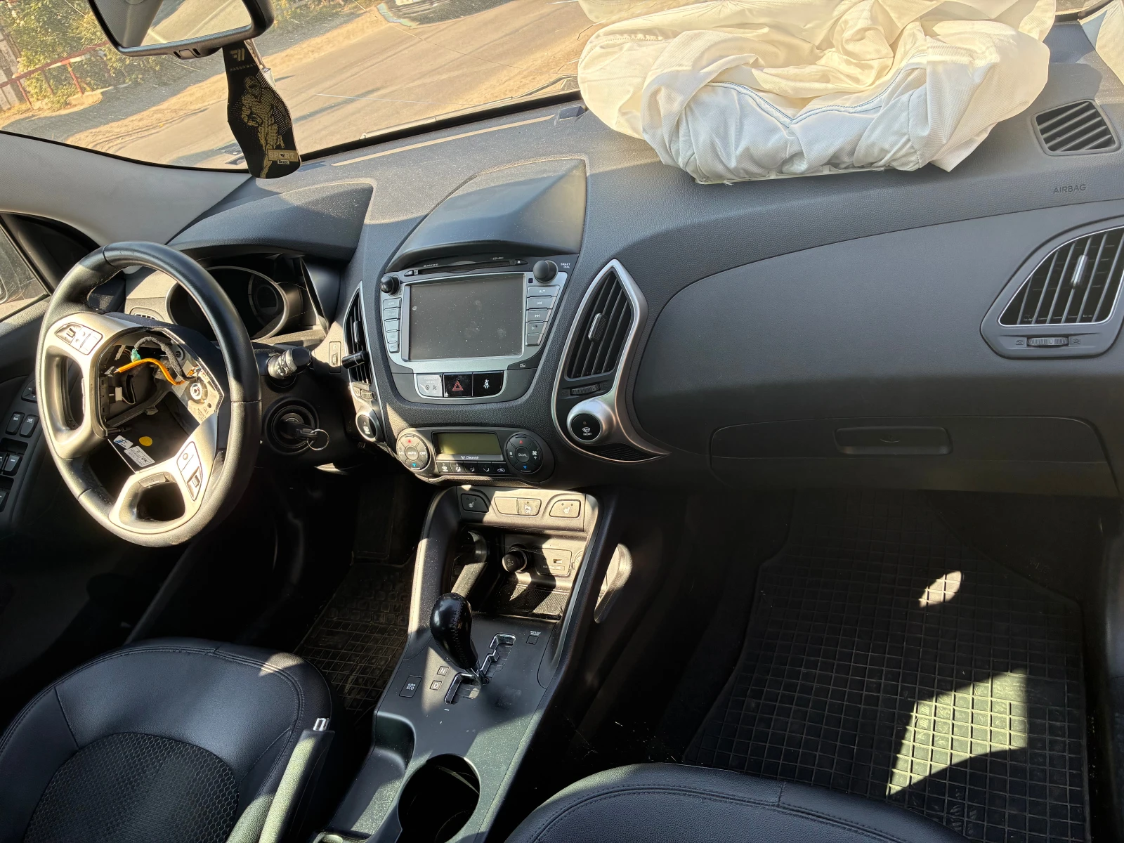 Hyundai IX35 2.0crdi на части, снимка 7 - Автомобили и джипове - 56131419