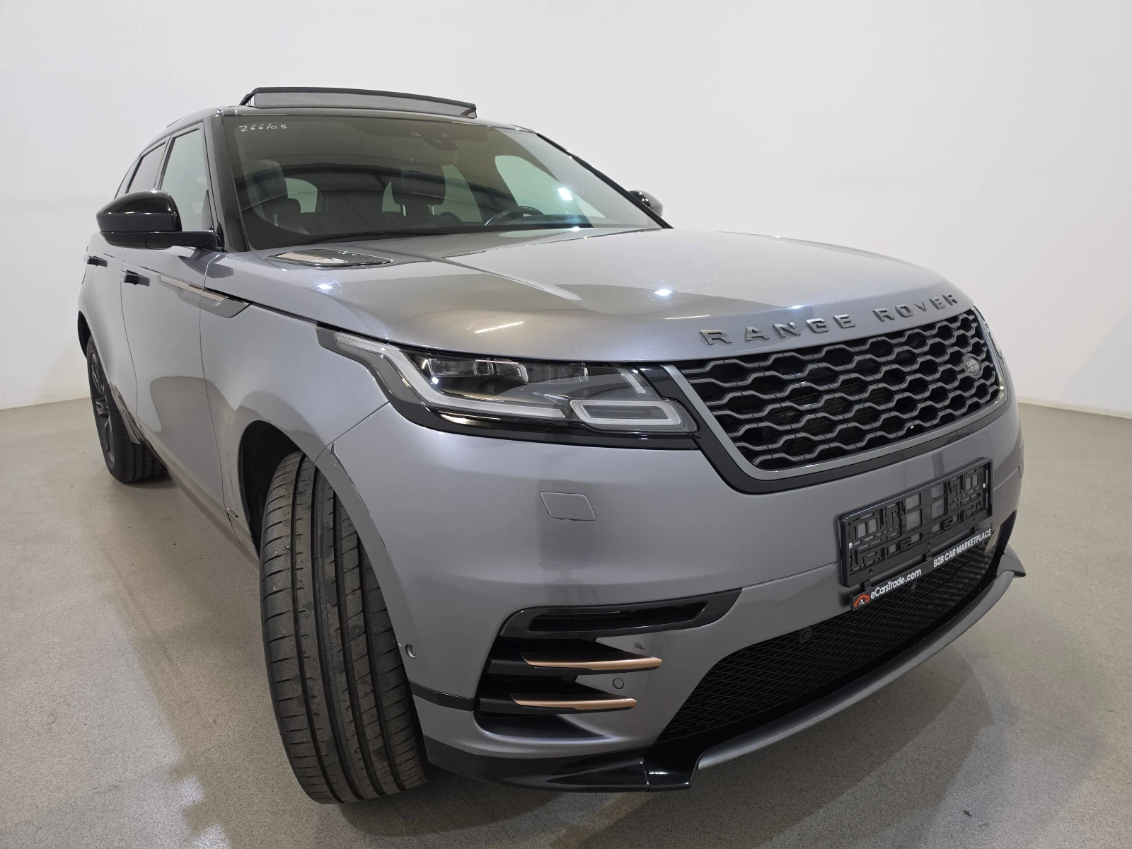 Land Rover Range Rover Velar 2.0 TD4 R-Dynamic LED-Xenon Pano Navi Lather | Mobile.bg � ����������� 2