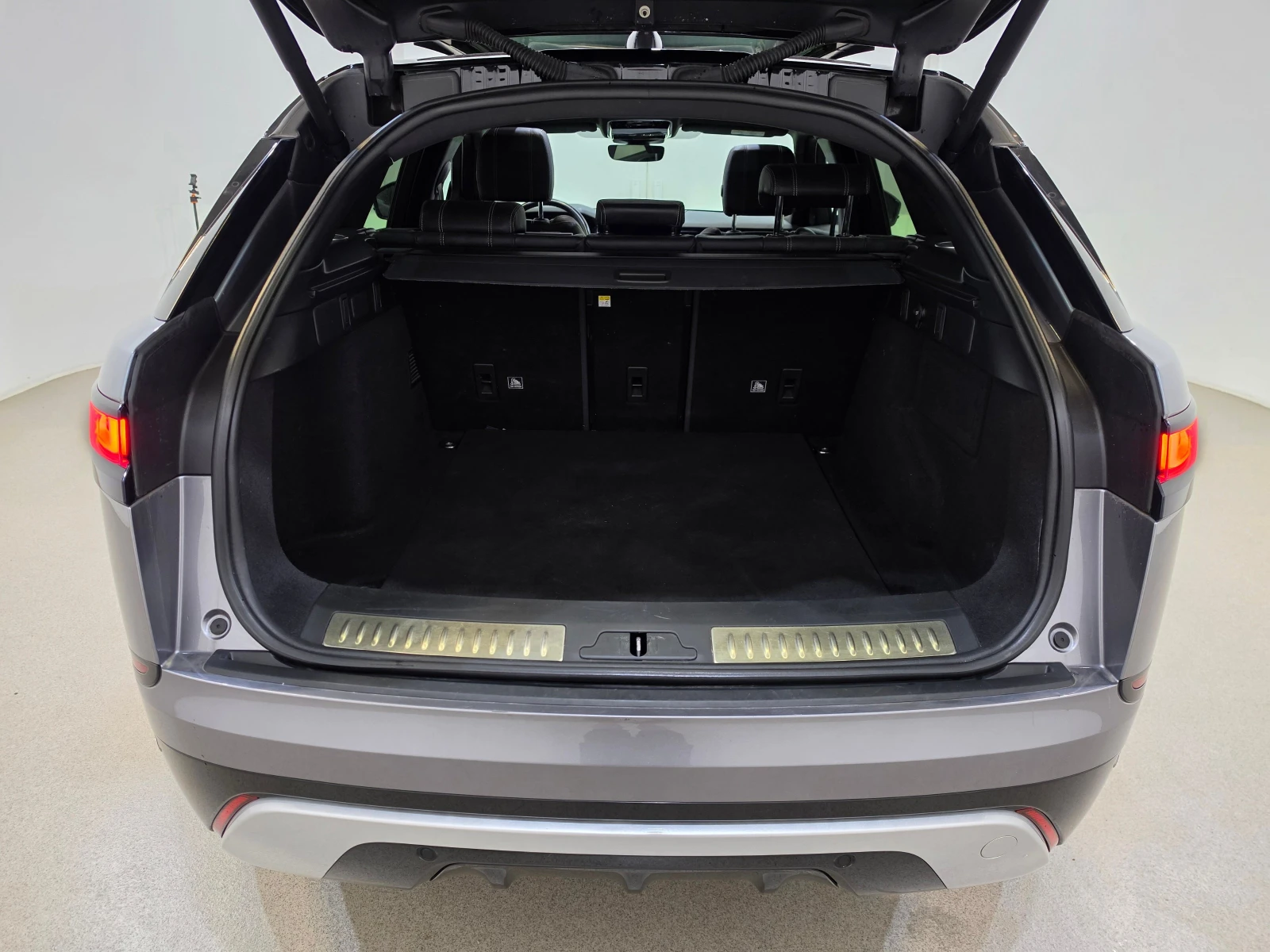 Land Rover Range Rover Velar 2.0 TD4 R-Dynamic LED-Xenon Pano Navi Lather | Mobile.bg � ����������� 15