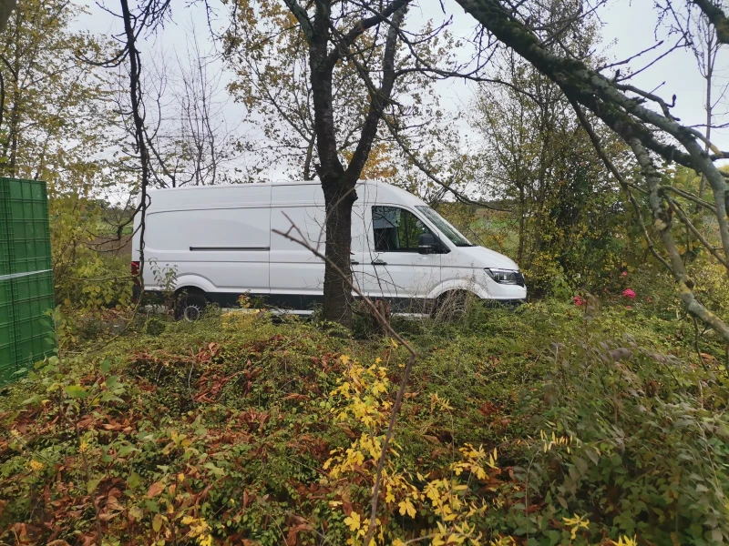 VW Crafter 2.0TDI, снимка 13 - Бусове и автобуси - 48040145