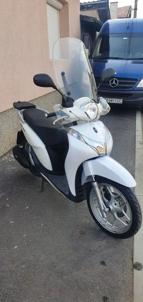     Honda Sh SH mode 125ie 2016