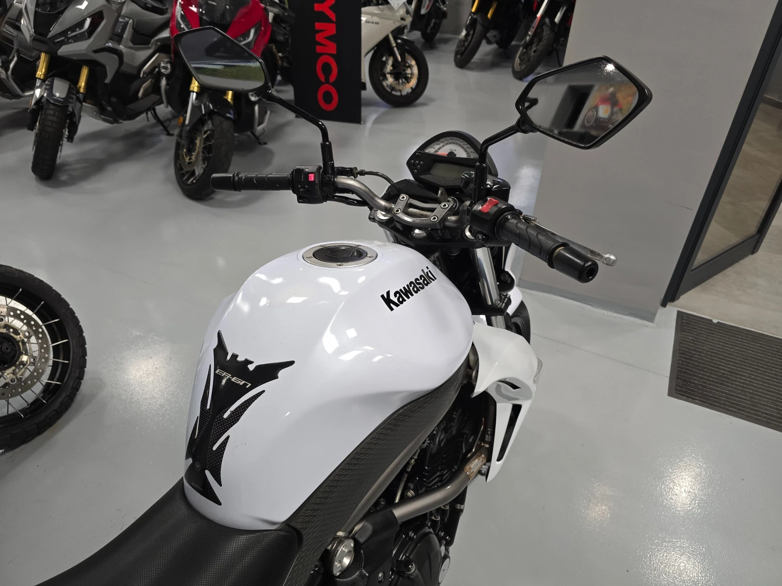 Kawasaki ER 6N  650ie, 72к.с., 2009г. - изображение 9