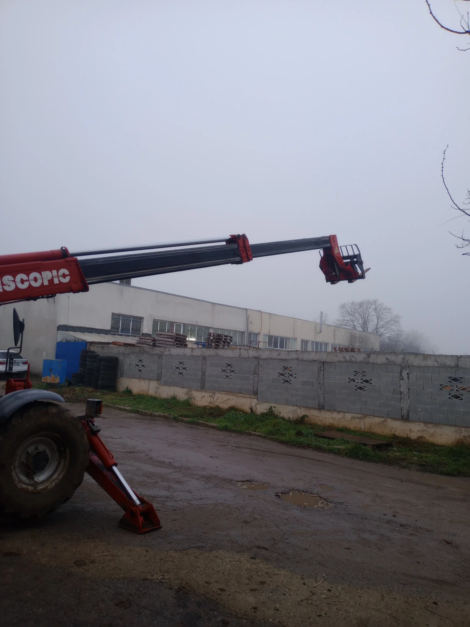 Телескопични товарачи Manitou 1637мт - изображение 2