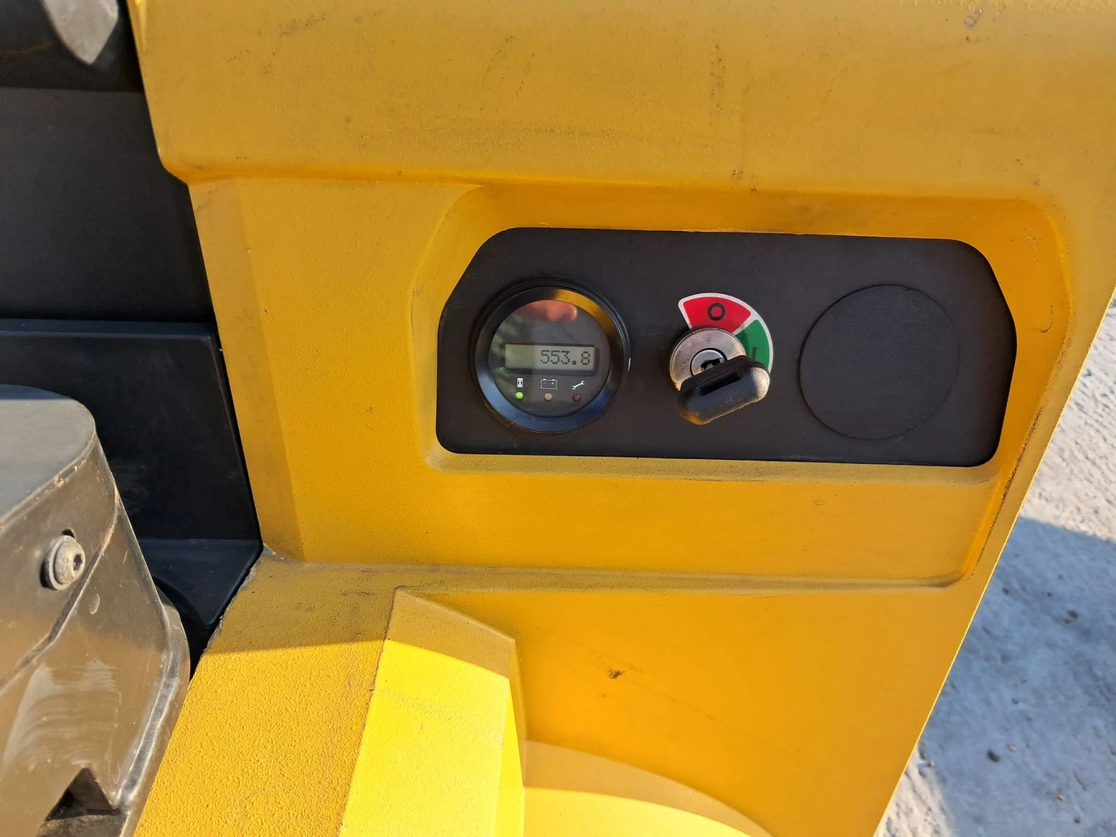 Електрокар Hyster, снимка 10 - Индустриална техника - 55808406