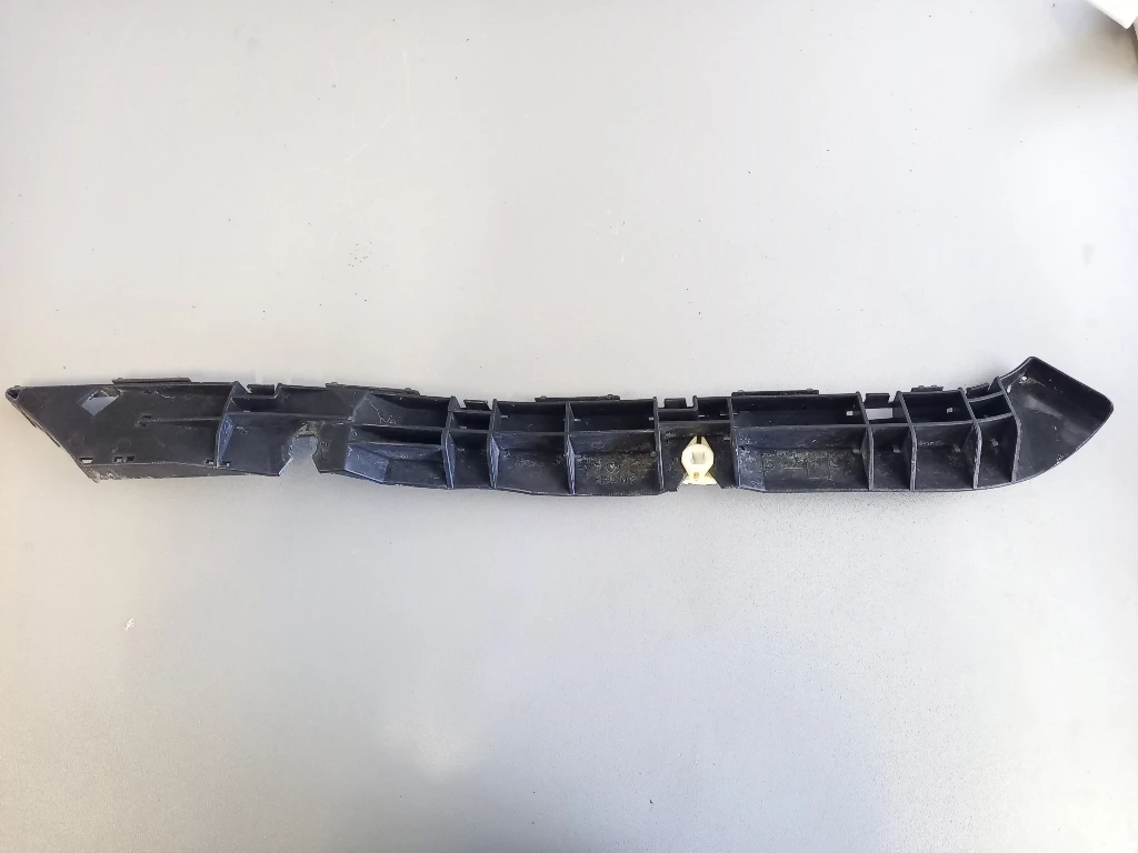 Водач държач задна броня ляв Субару Форестър 10г (1)