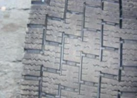 Гуми, снимка 3